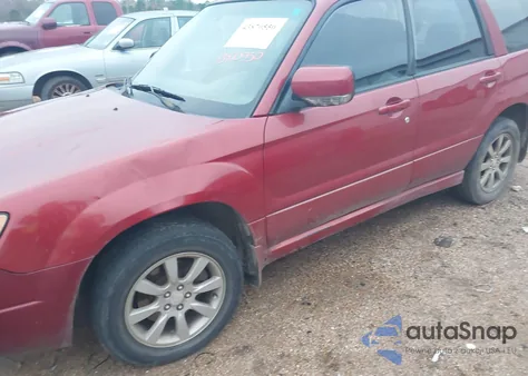 2008 Subaru Forester 2.5X z USA, uszkodzony, nr VIN JF1SG656X8H711020